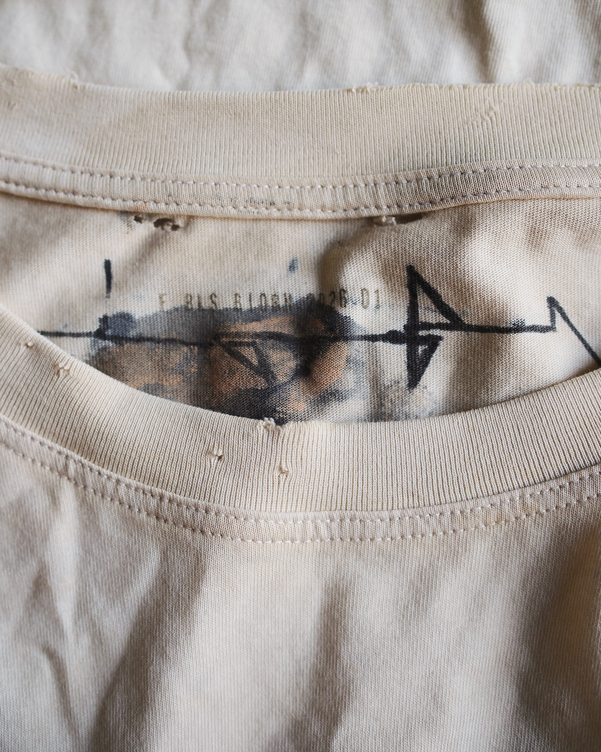 BIOBN, product: BARRY LYNDON T-SHIRT (Slide 4)