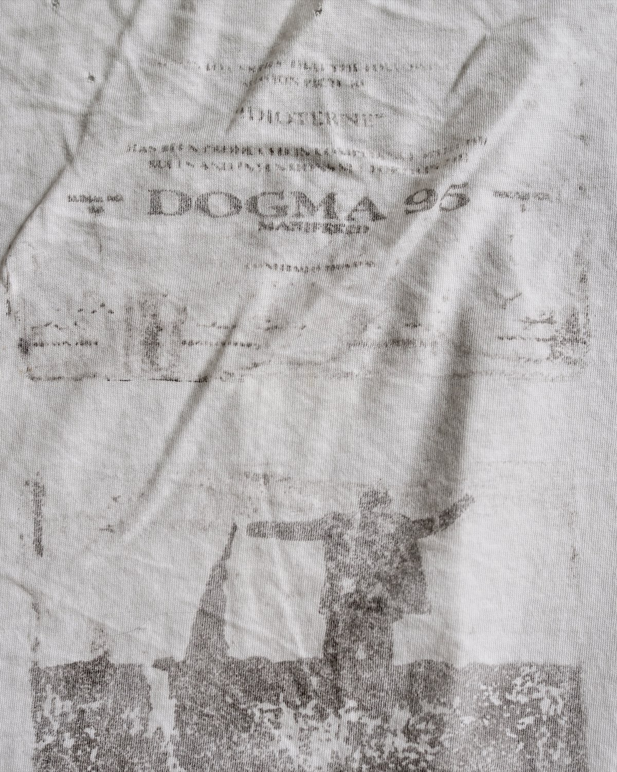 BIOBN, product: Idiots T-Shirt (Slide 5)