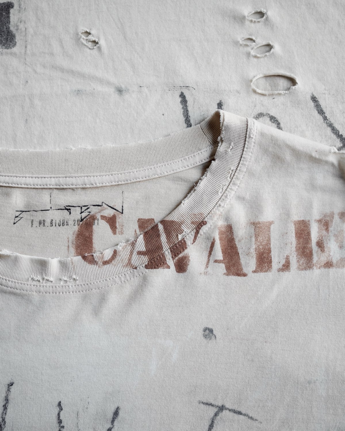 BIOBN, product: Patti Smith's Room T-Shirt (Slide 5)