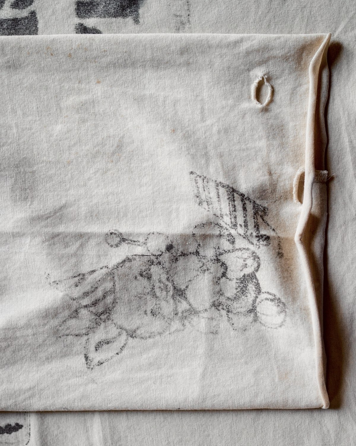 BIOBN, product: Patti Smith's Room T-Shirt (Slide 12)
