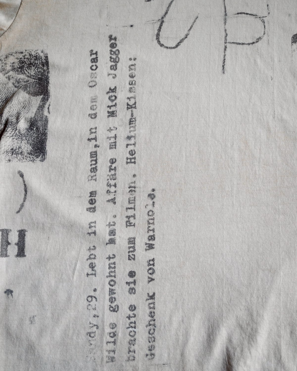 BIOBN, product: Patti Smith's Room T-Shirt (Slide 4)